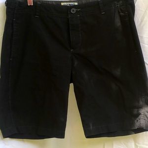 Black, size we Old Navy Shorts, excellent, like new condition. Runs small.